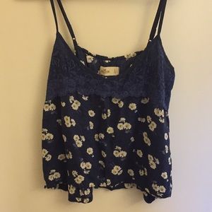 Floral #Hollister spaghetti-strap #tanktop 🦋
